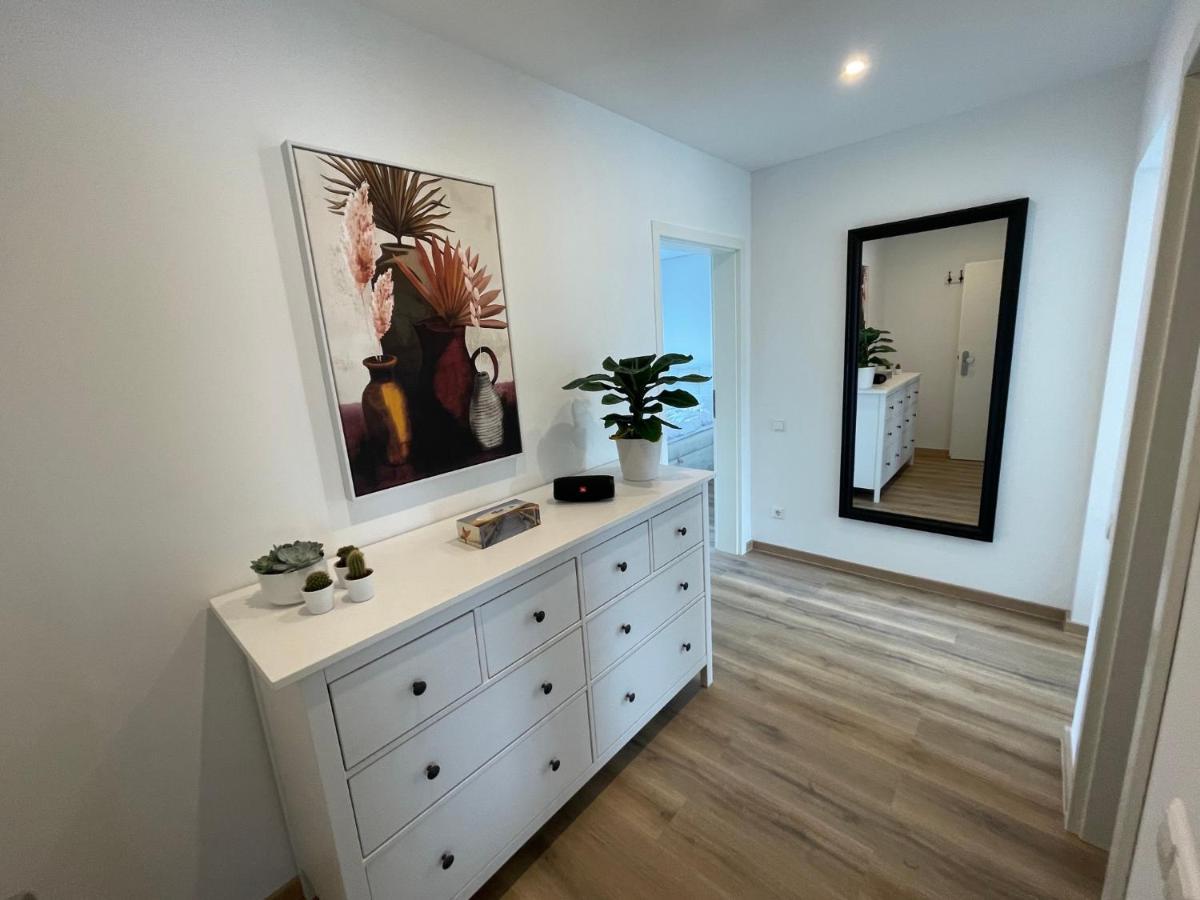 Neue Stilvolle 2-Zimmer Wohnung Im Zentrum Von Вольфсбург Экстерьер фото